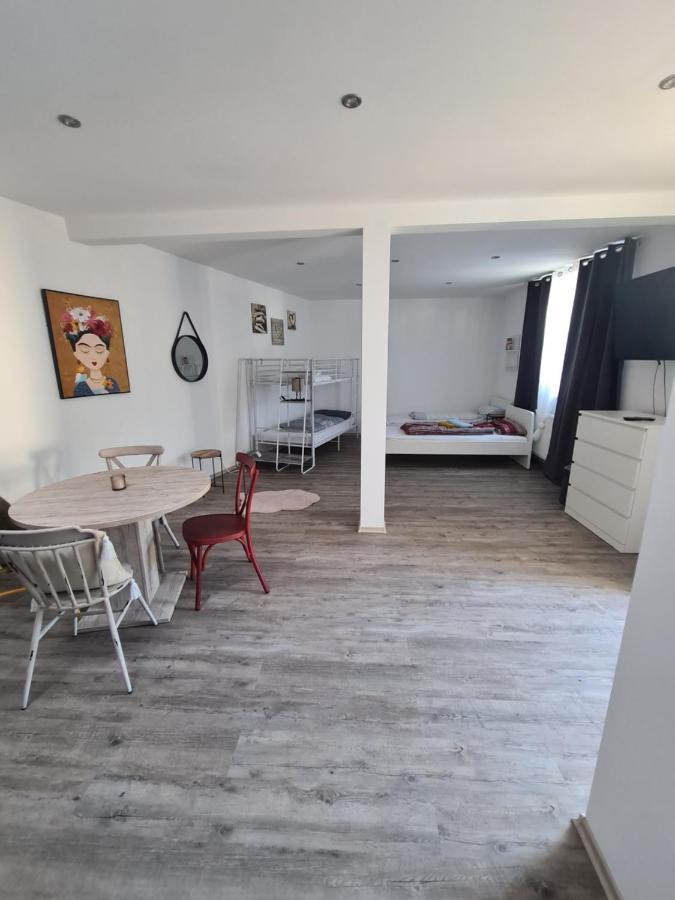 Apartment Fuer Monteure Nr 1 Kassel Bagian luar foto